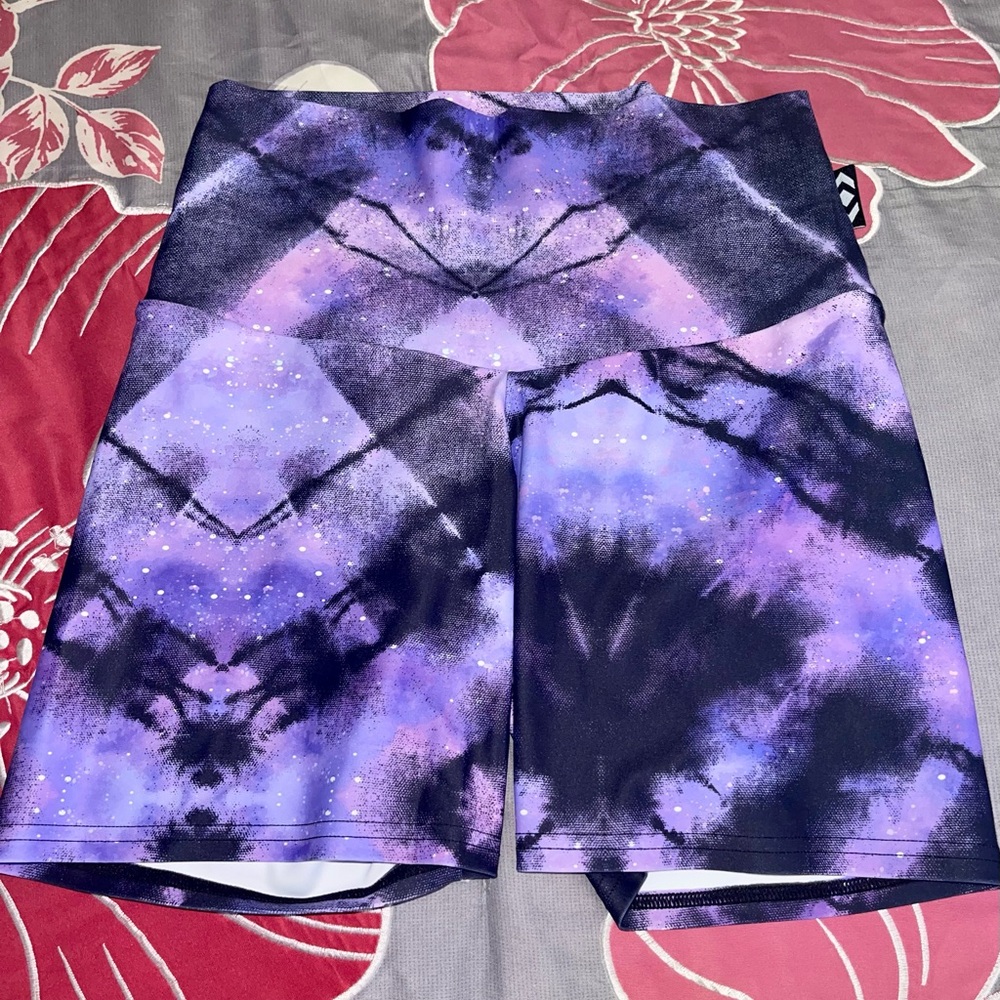 Performance High Waisted Booty Shorts